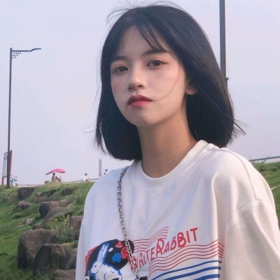 小S全家为其提前庆生 和老公依偎在一起太甜了